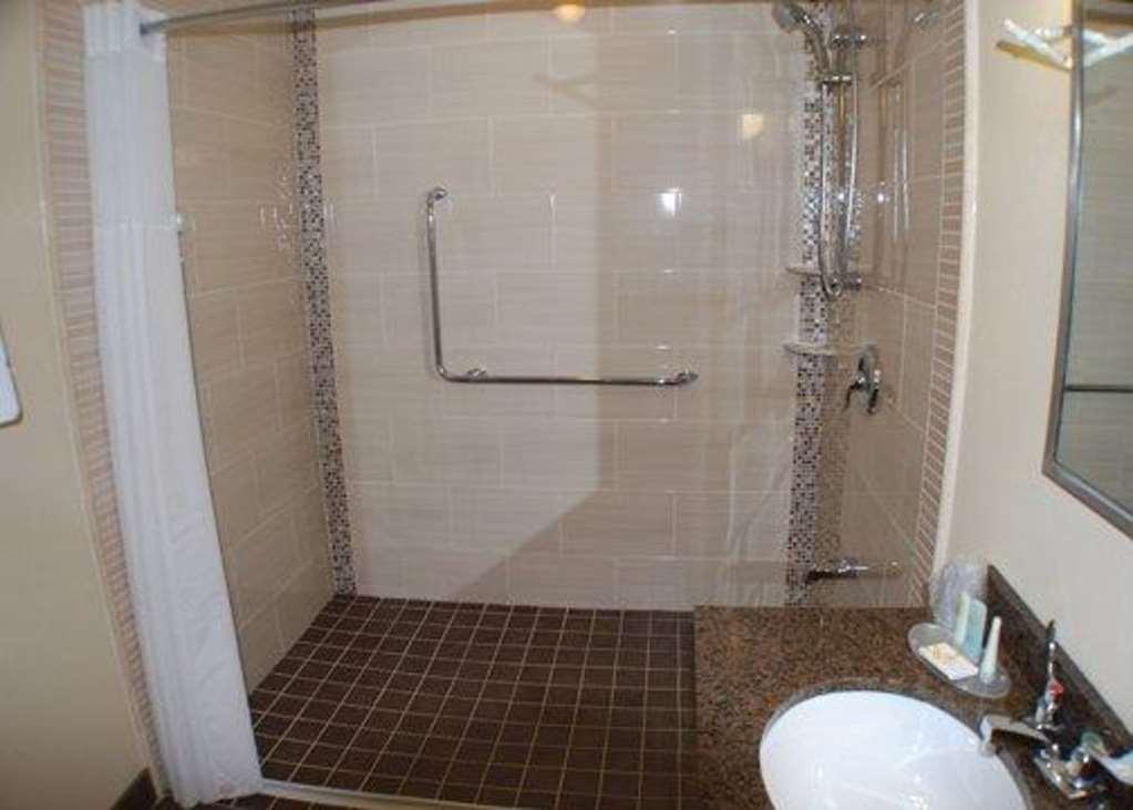 Quality Inn New Liskeard Oda fotoğraf